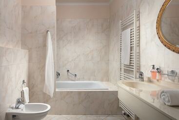 Humboldt Park Hotel & Spa