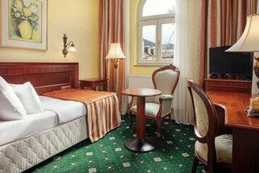 Humboldt Park Hotel & Spa