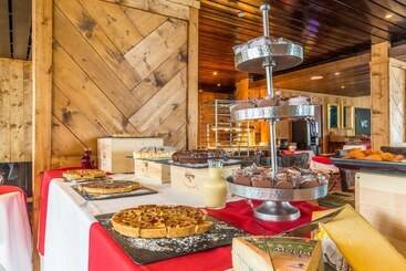 هتل Madame Vacances Hôtel & Spa Le Mottaret