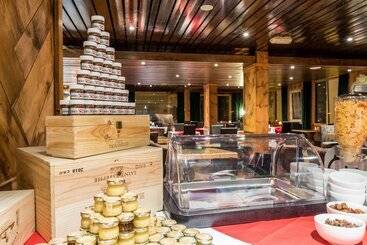 هتل Madame Vacances Hôtel & Spa Le Mottaret