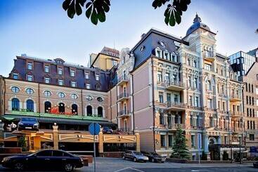 Opera Hotel   The Leading Hotels Of The World