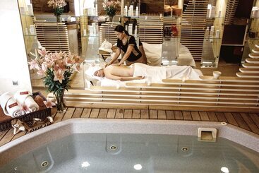 Opera Hotel   The Leading Hotels Of The World
