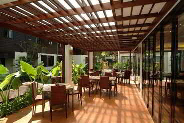 هتل Rarinjinda Wellness Spa Resort