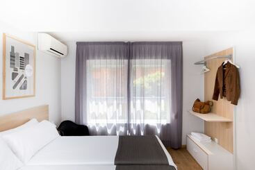 هتل Rooms Ciencias