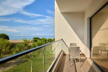 هتل Sol Tropikal Durres