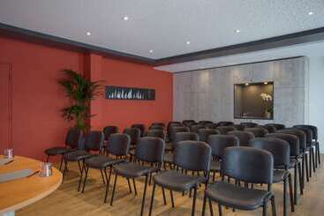 هتل The Originals Boutique, Hôtel Admiral S, Les Sablesd Olonne