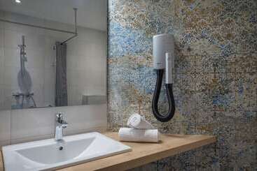 هتل The Originals Boutique, Hôtel Admiral S, Les Sablesd Olonne