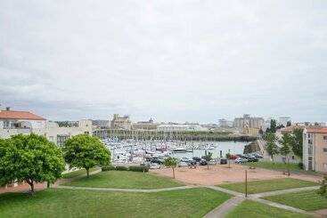 هتل The Originals Boutique, Hôtel Admiral S, Les Sablesd Olonne