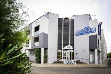 هتل The Originals Boutique, Hôtel Admiral S, Les Sablesd Olonne