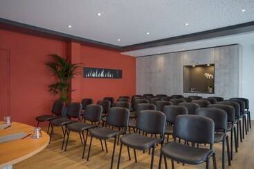 هتل The Originals Boutique, Hôtel Admiral S, Les Sablesd Olonne