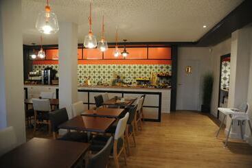 هتل The Originals Boutique, Hôtel Admiral S, Les Sablesd Olonne