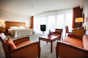 هتل Vanagupe Spa Resort