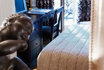 هتل Vaneau Saint Germain