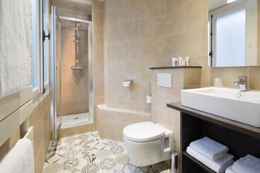 هتل Vaneau Saint Germain