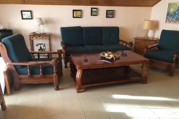 هتل Villa Pepeto Durres Albania