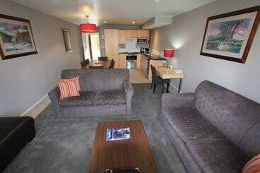 هتل Voyager Apartments Taupo