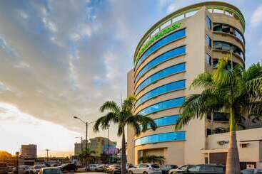 هتل Wyndham Garden Guayaquil