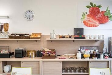 Aparthotel Adagio Access Paris Vanves   Porte De Châtillon