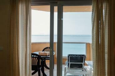 Apartamentos Turisticos Playa Principe