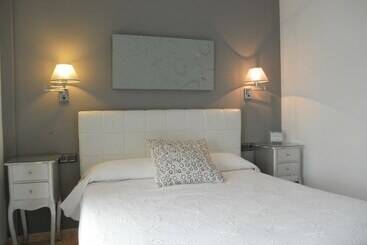 Apartamentos Abril