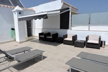 Apartamentos Abril