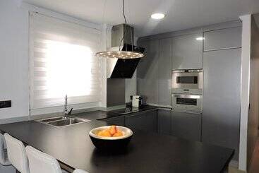 Apartamentos Abril
