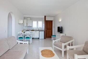 Apartamentos Sol Romántica By Dot Suites