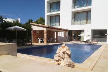 Apartamentos Villa Primera