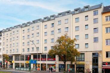 B&B Hotel Berlin City Ost
