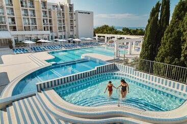 Bluesun Hotel Alga - Makarska