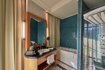 Calista Luxury Resort