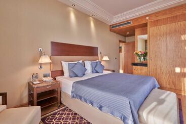 Calista Luxury Resort