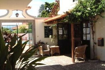 هتل Apartamentos Quinta Mae Dos Homens