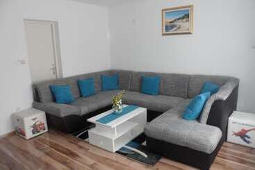 هتل Apartments And Rooms Krizmanic