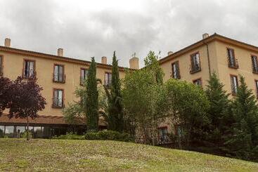 Balneario de Trillo - Carlos III - Trillo