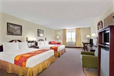 בית מלון כפרי Baymont By Wyndham Tucson Airport