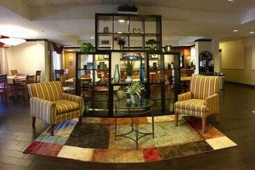בית מלון כפרי Baymont By Wyndham Tucson Airport