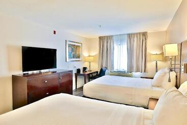 בית מלון כפרי Baymont By Wyndham Tucson Airport