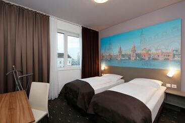 B&B Hotel Berlin City Ost