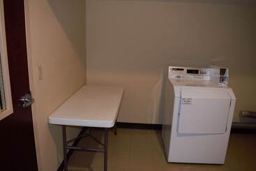 هتل Best Western Plus Strawberry Inn & Suites