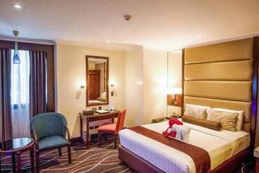 هتل Cebu Parklane International