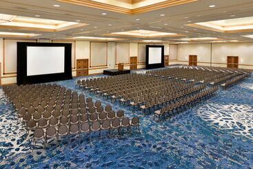 هتل Embassy Suites By Hilton Scottsdale Resort