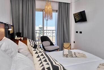 هتل Coral Cotillo Beach