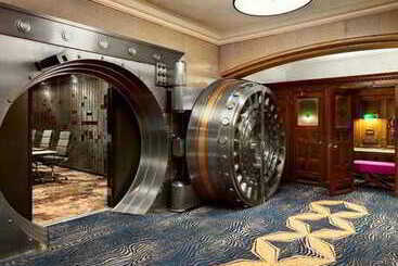 هتل Courtyard By Marriott San Diego Downtown