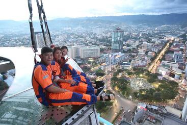 Crown Regency  & Towers - Cebu City