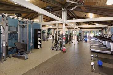 هتل Embassy Suites By Hilton Scottsdale Resort