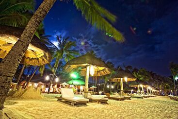 هتل Fridays Boracay Resort