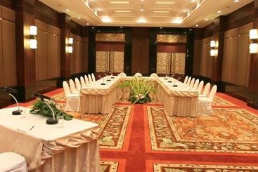 هتل Grand Pacific Sovereign Resort & Spa