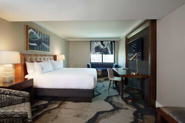 هتل The Highland Dallas, Curio Collection By Hilton