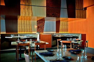 هتل The Highland Dallas, Curio Collection By Hilton